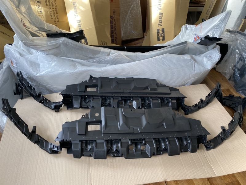 Усилите бампера птица Ford Focus MK3 фокус 2015-