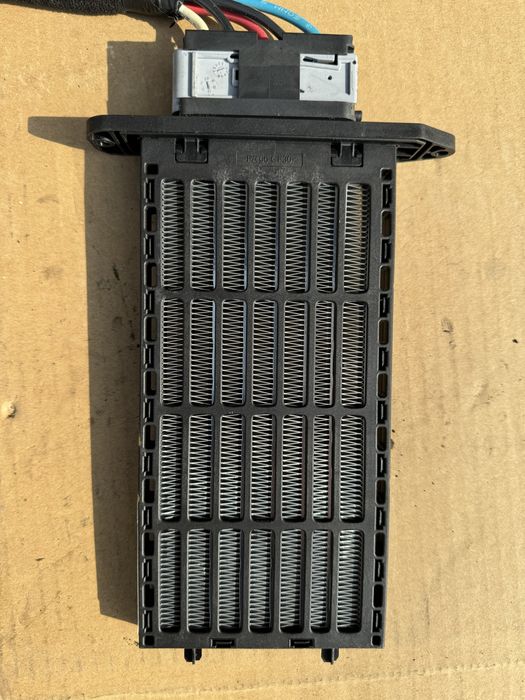 Електро отопитель нагриватель печки Kia Ceed