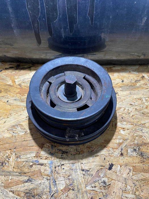 Шків шкив коленвала з вінцем Mitsubishi L200 Митсубиси Л200 4D56U