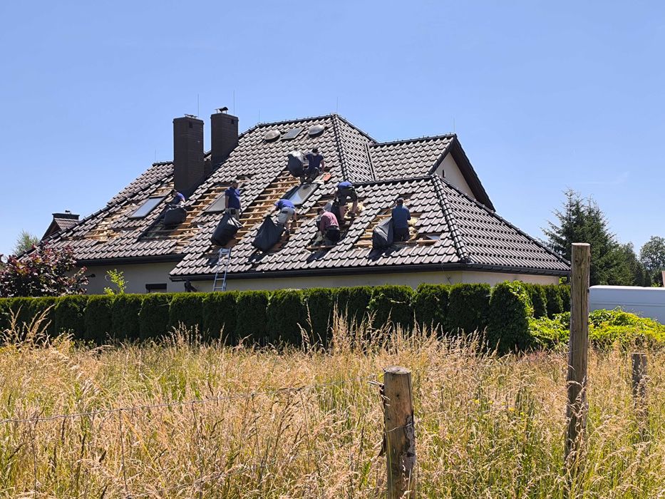 Naprawa dachu po kunie, wdmuchiwanie celulozy, docieplenia Pianka PUR