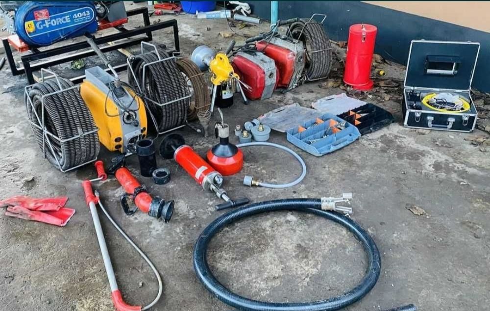 Чистка труб канализационных , Услуги Сантехника, Устраним Засор в труб