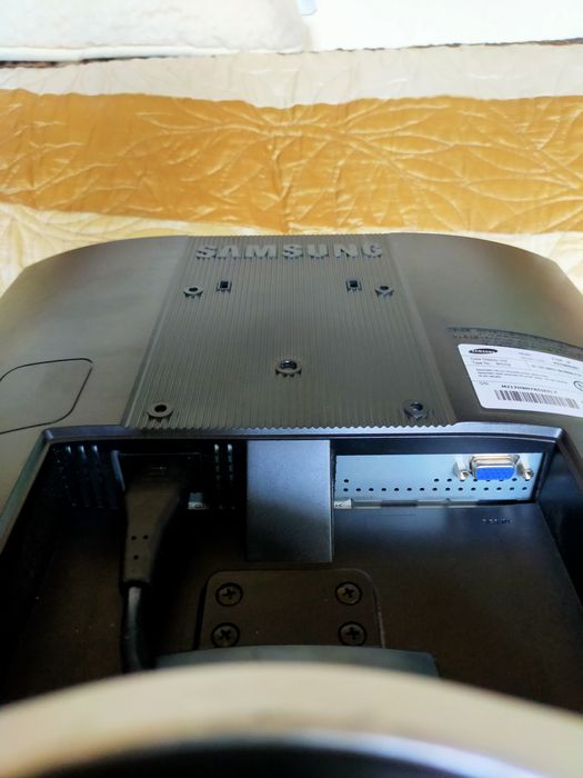 Monitor Samsung Sync Master 710 N 17 cali