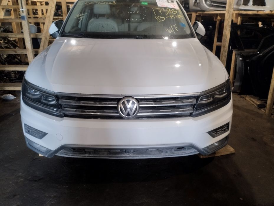 Капот крило фара бампер взборі Тігуан олспейс Tiguan allspace