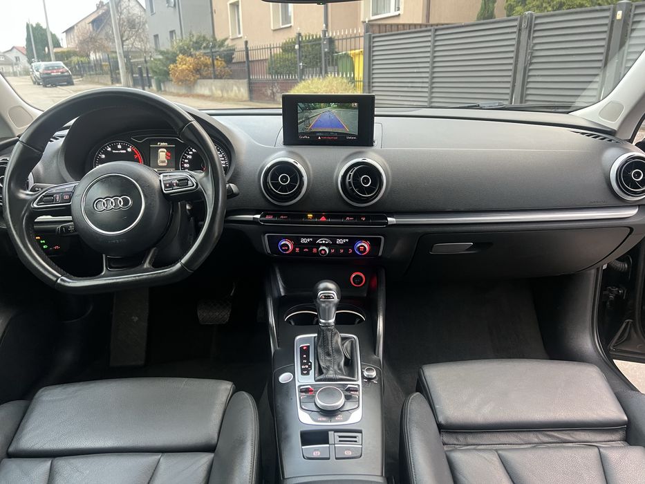 AUDI A3 8V Sportback   1.4B   Automat