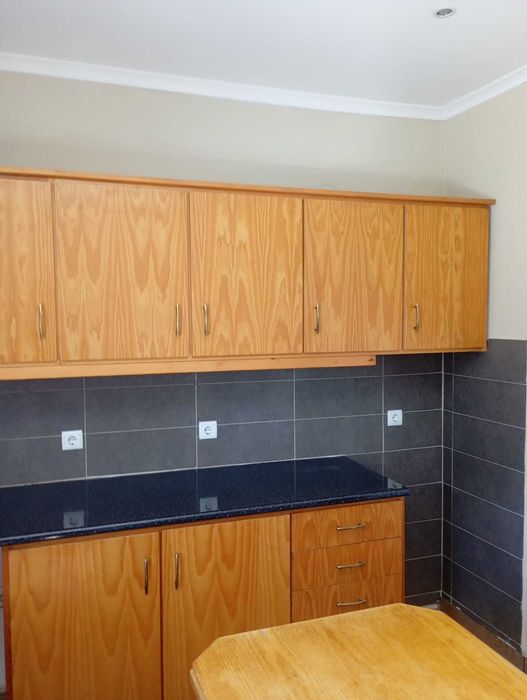 Móveis de cozinha e outros