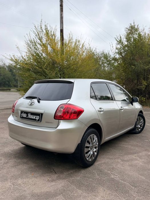продам Toyota Auris
