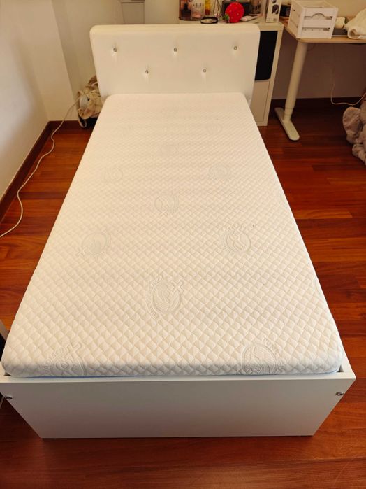 Łóżko młodzieżowe Meblik Tapicerowane Białe Materac 190x90 Szuflada