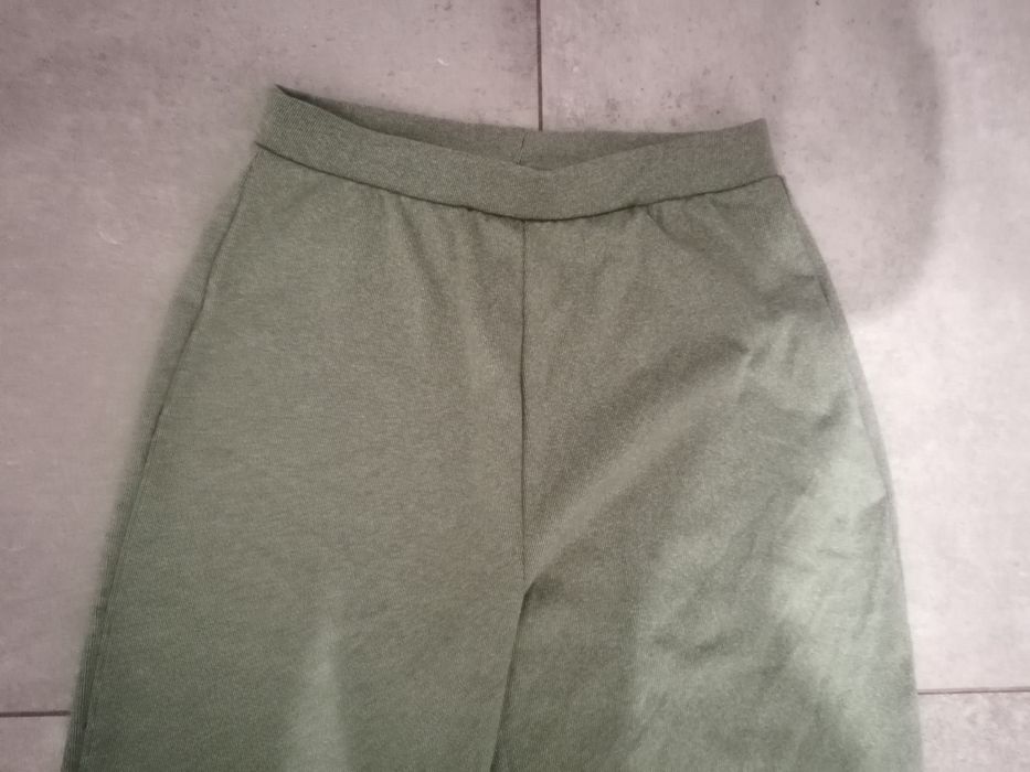 Spodnie z szerokimi nogawkami