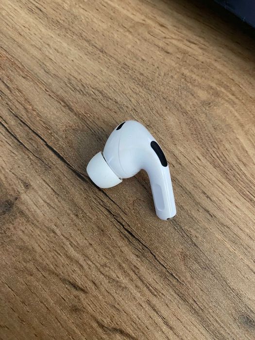 Продаю ЛІВИЙ навушник Apple AirPods (2-го покоління)