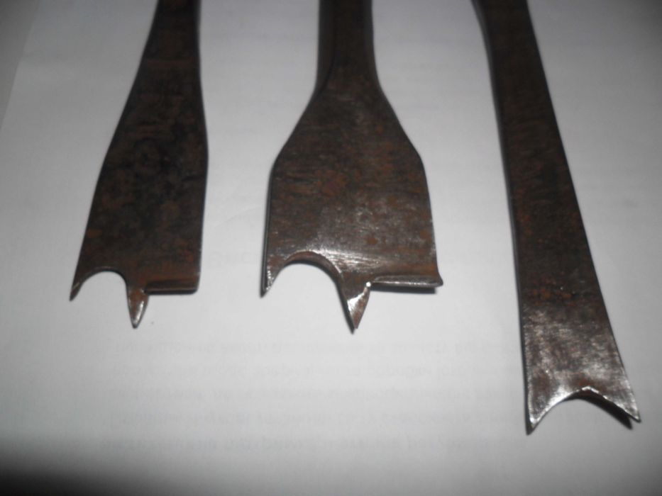 ИнструментCCCР:сверла и резцы,молотки СССР.