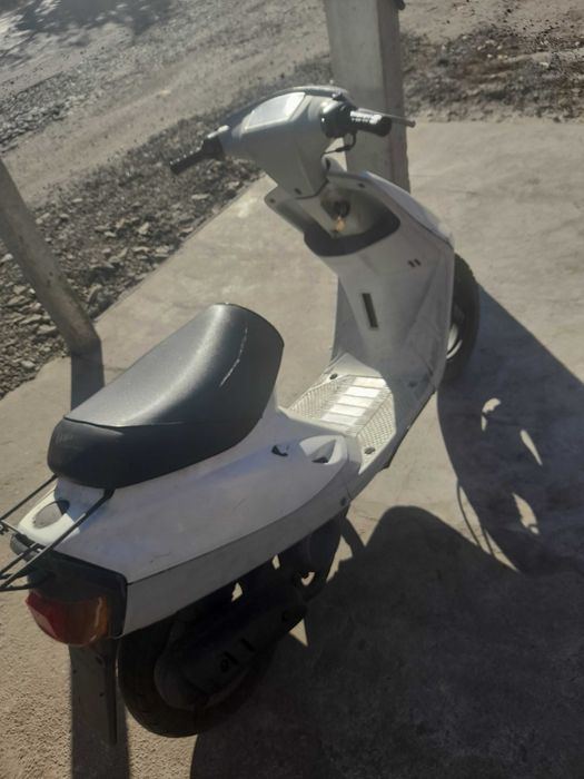 Скутер ямаха білий цвет