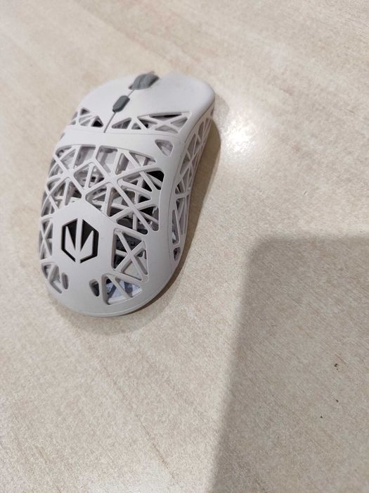 Sprzedam myszkę bezprzewodową ENDORFY LIV Plus Wireless Onyx White