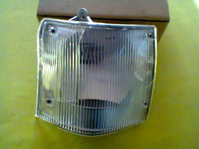 farolim frente toyota dyna 250 e 280 (novos)