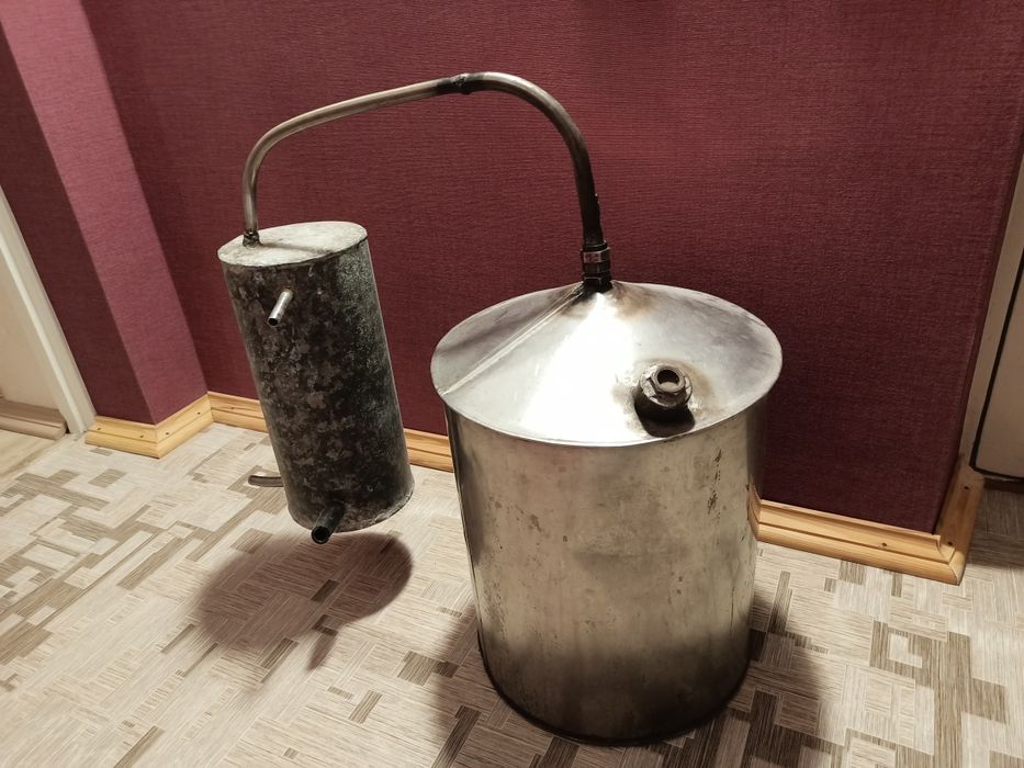 Продам дистиллятор перегонный