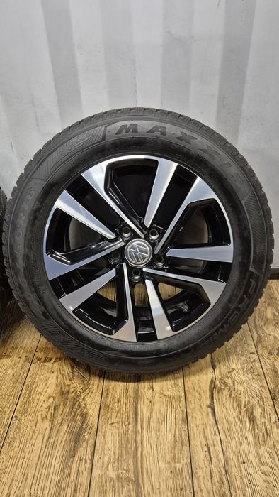 Felgi Koła OEM VW "Dublin" 16" 5x112 z oponami 205/60 R16 Golf 8 7 6 Touran Caddy