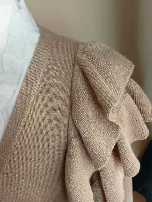 Atrakcyjne sweterki damskie