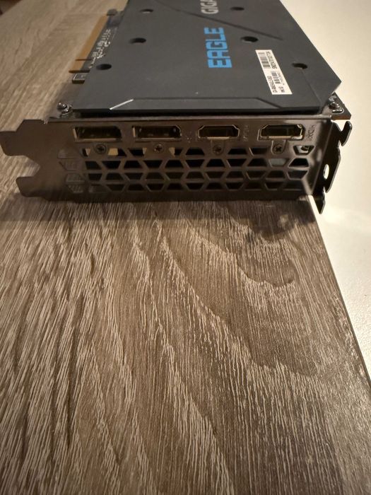 Gigabyte Radeon RX 6600 EAGLE 8GB GDDR6