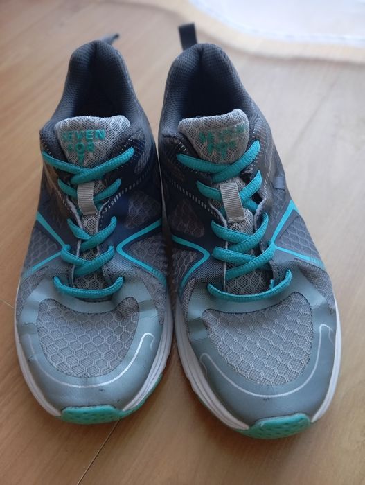 Buty sportowe oddam