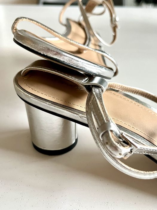 & Other Stories buty sandałki damskie EUR39 skórzane na obcasie