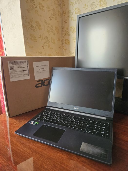 Ноутбук Acer aspire 7