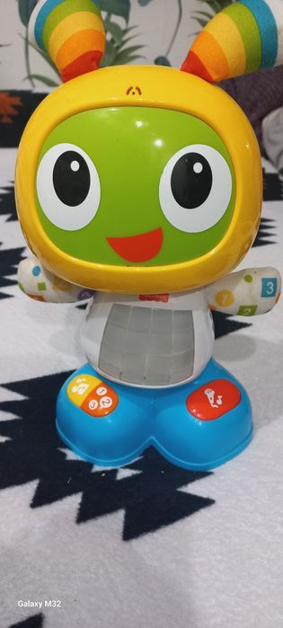Продам інтерактивну іграшку робот Бібо від Fisher-Price.