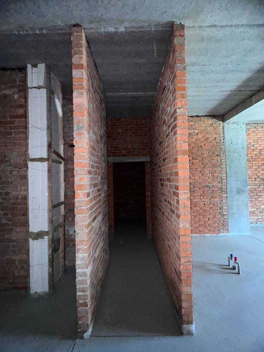 №:23355 - Комерційне приміщення в ЖК "Олімпійський", 4 секція - 83 м²