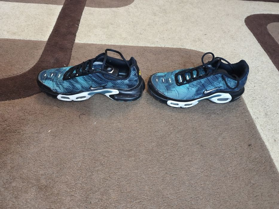 Продам кроссовки Nike 39 размера.
