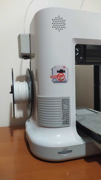 Impressora 3D XYZ da Vinci Mini W+ (filamento incluido)