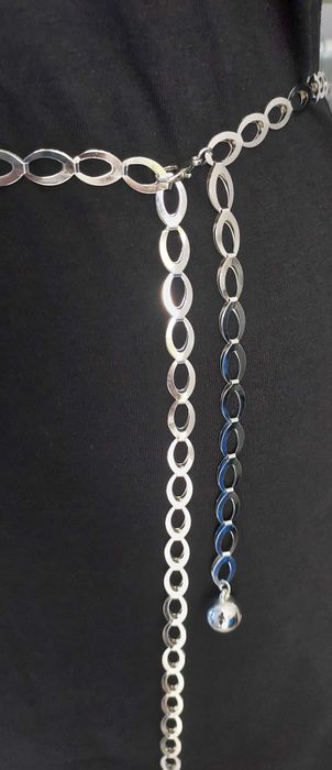 Metalowy srebrny pasek damski