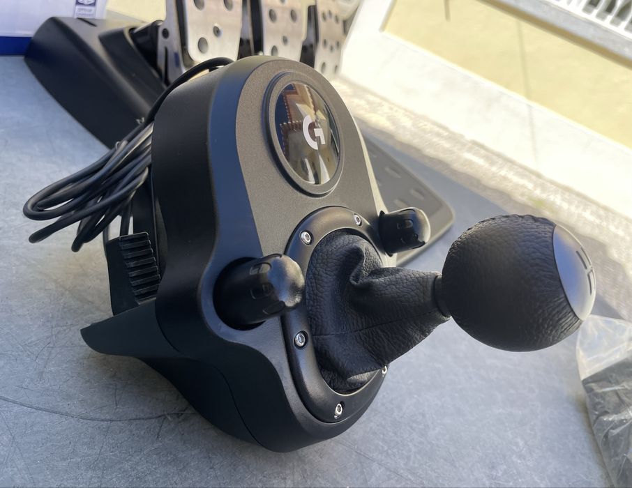 Logitech G29 + Shifter (PS4/ PS5 / PC) – Como Novo