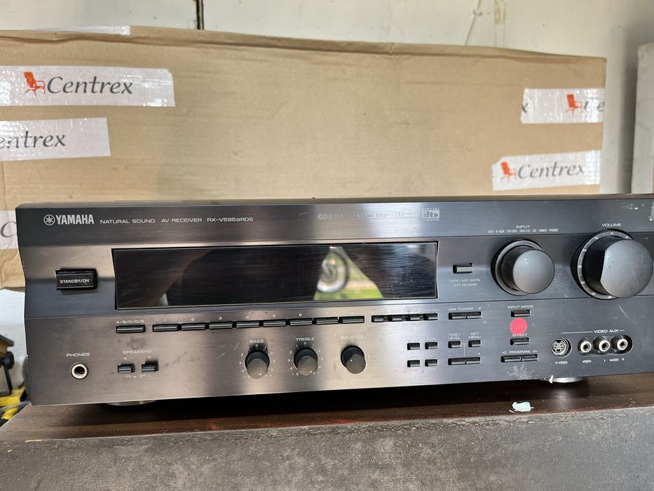 Amplituner Yamaha RX-V595a z pilotem