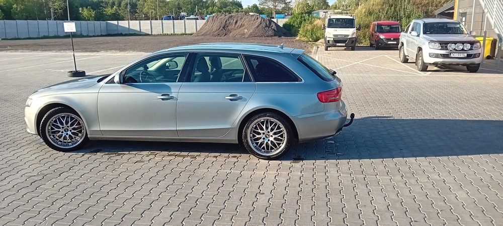 Samochód osobowy Audi A4b8 2.0TDI