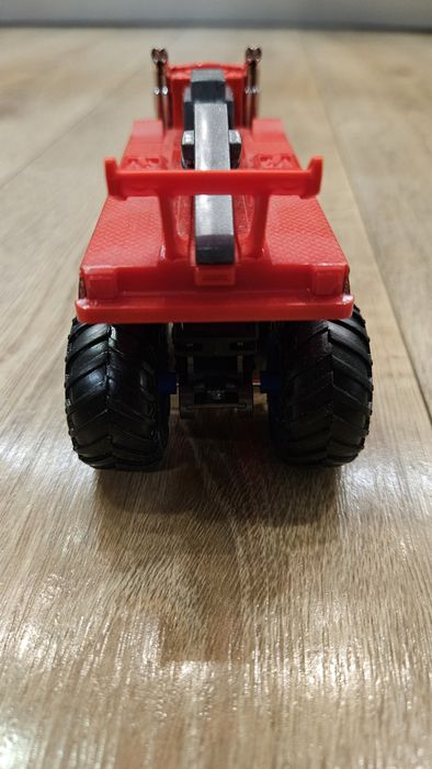 Auto 909 Big Rigs gog Monster Trucks Autko 1:64 Hot Wheels