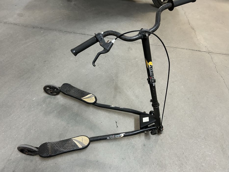Trotinete de 3 rodas