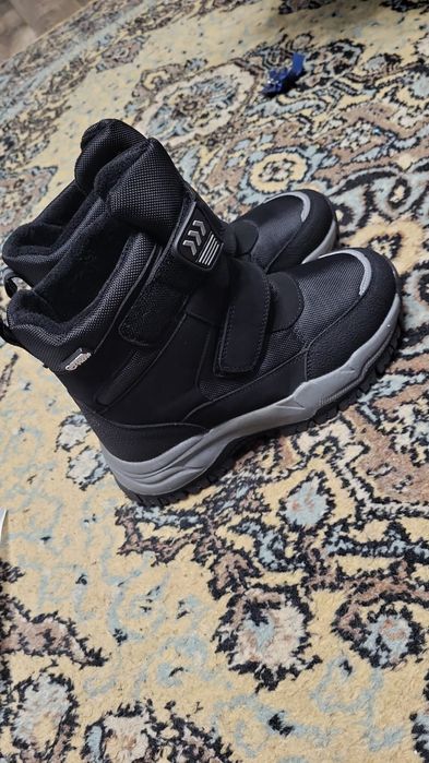 Продам зимові дитячі чобітки / взуття