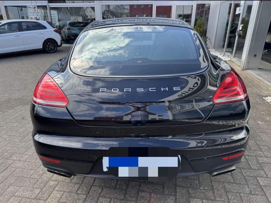 Porsche Panamera 4 PDK Edition