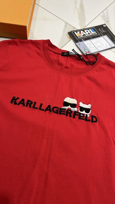 Karl lagerfeld t-shirt M