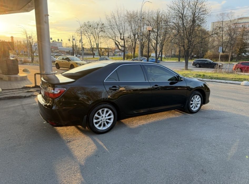 Toyota Camry 2017