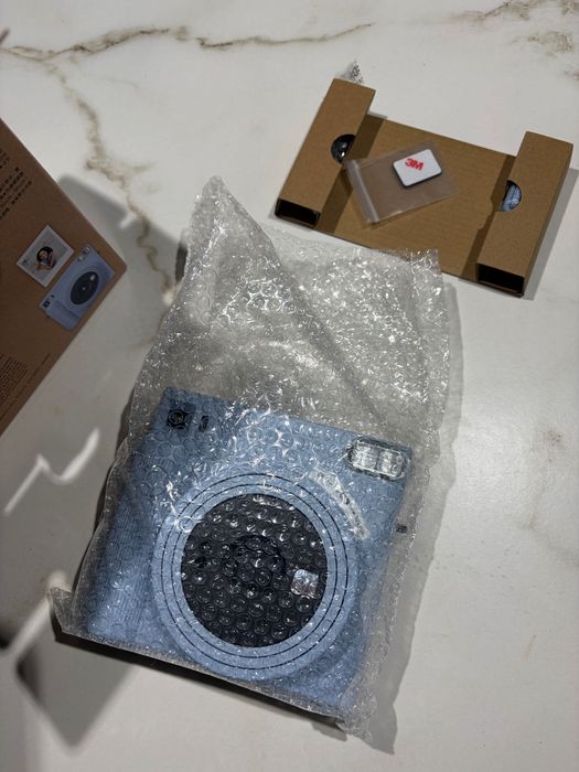 Nowy aparat Fujifilm Instax SQUARE SQ1 - kolor Glacier Blue (Niebieski)