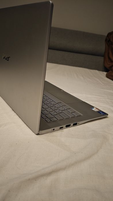 Acer Swift 3  Intel i5  16 gb ram