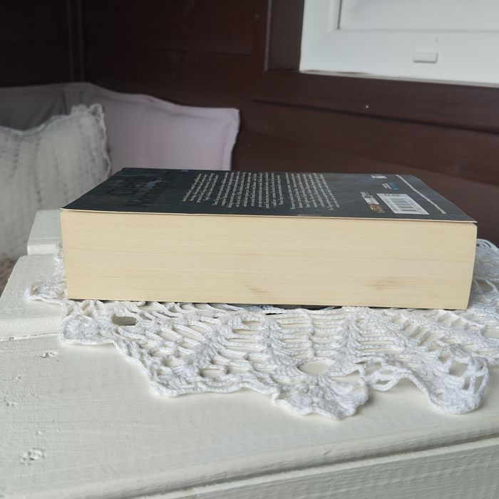 Czerwone zwoje magii Cassandra Clare