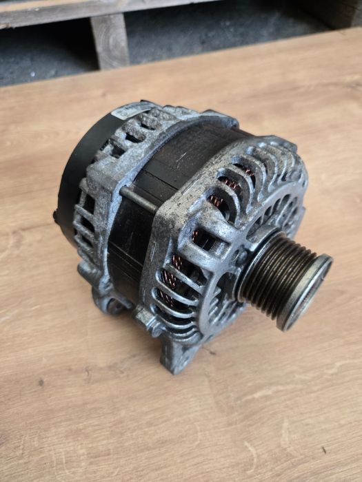Alternator Renault Trafic III Vivaro B NV300 2.0 231- -004- -436R