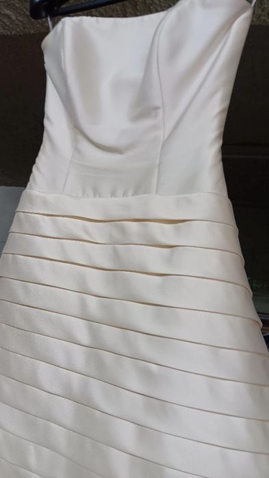 Vestido de noiva e véu Rosa Clará