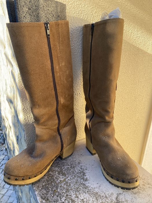 Botas pele camurça castanho claro