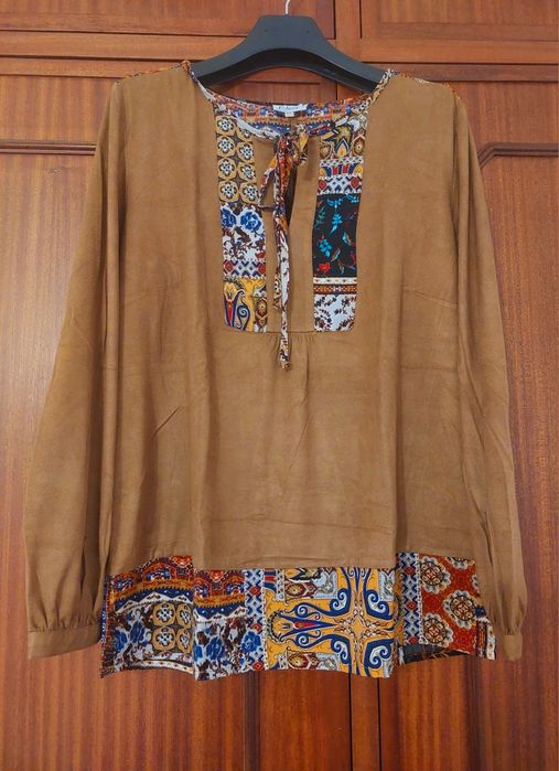 Blusa de manga comprida tipo camurça
