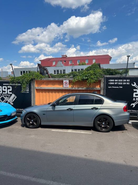 Продам бмв е90 2.0 дизель АКПП