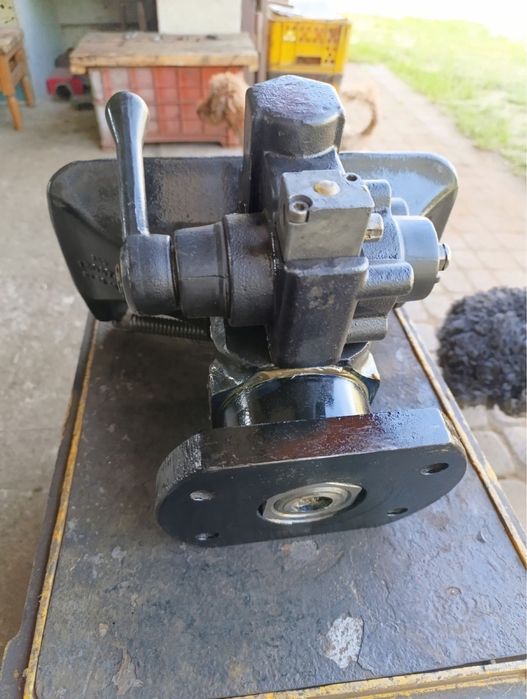 Фаркоп комбайн прицепное прицепне rockinger ringfeder John Deere Claas