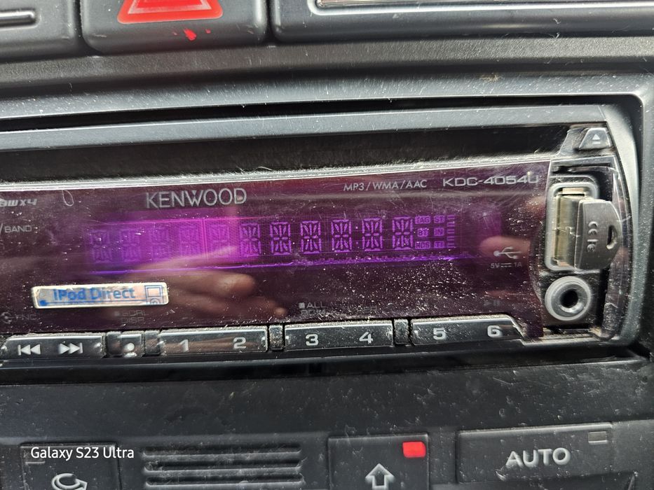 Автомагнитола Kenwood KDC -4054 U