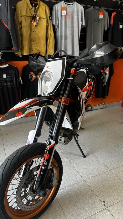 Ktm supermoto 690
