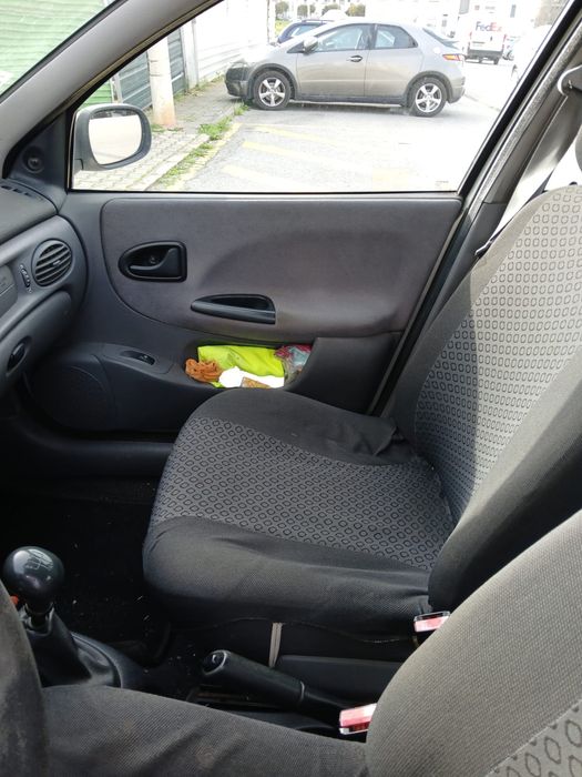 Renault megane 1999, com 197321km, em Faro